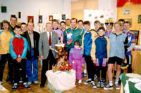 Click here -> 387x573 pix.