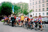 Click here -> 391x586 pix.